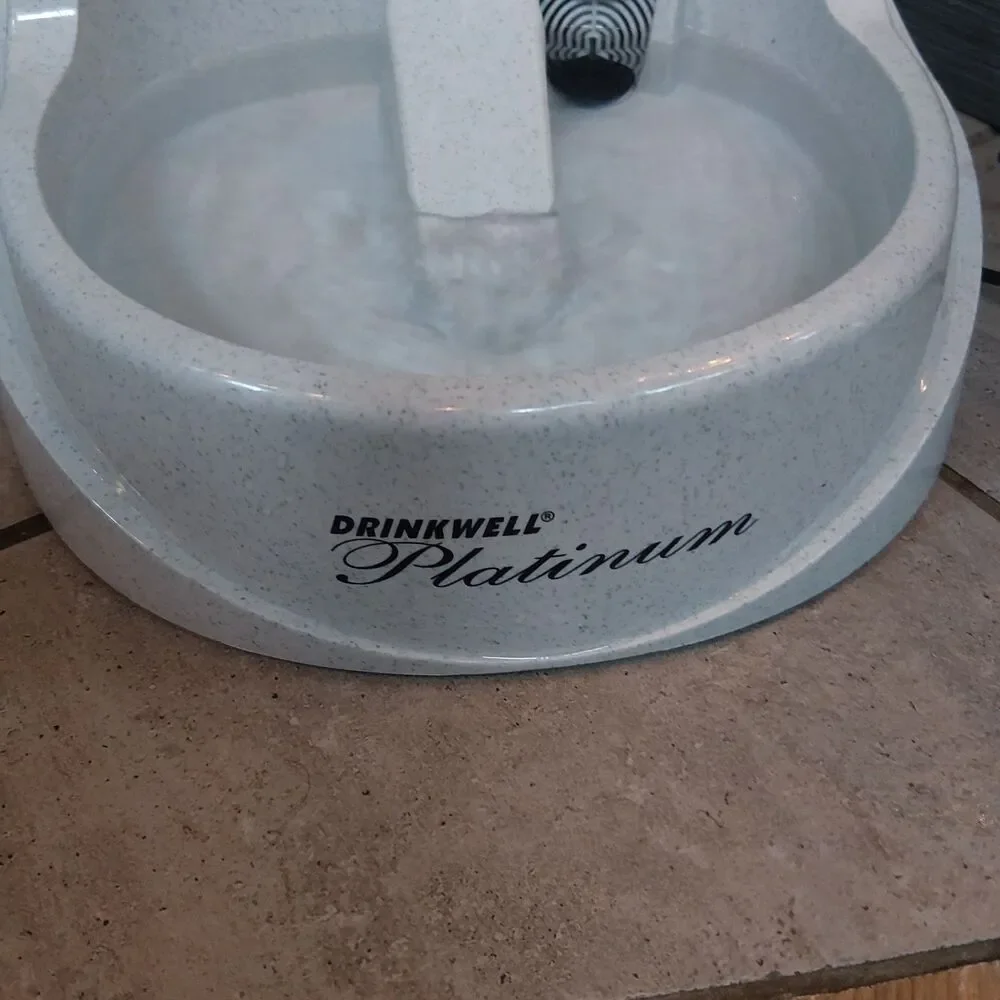 PetSafe Drinkwell Platinum Pet, Cat and Dog Water Fountain - PWW00-13703